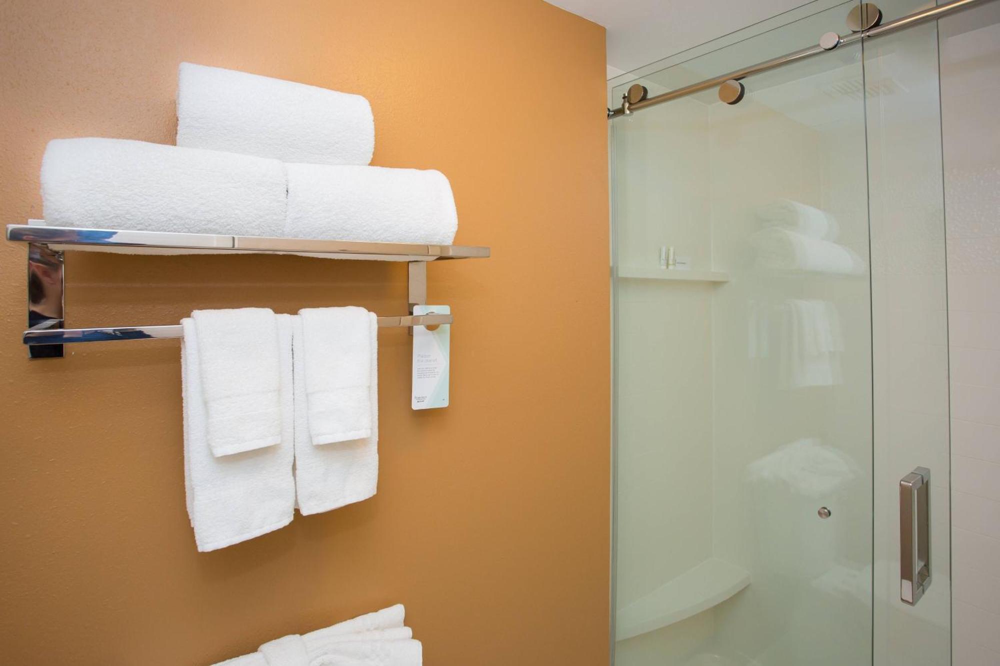 Fairfield By Marriott Inn & Suites Raynham Middleborough/Plymouth Bagian luar foto