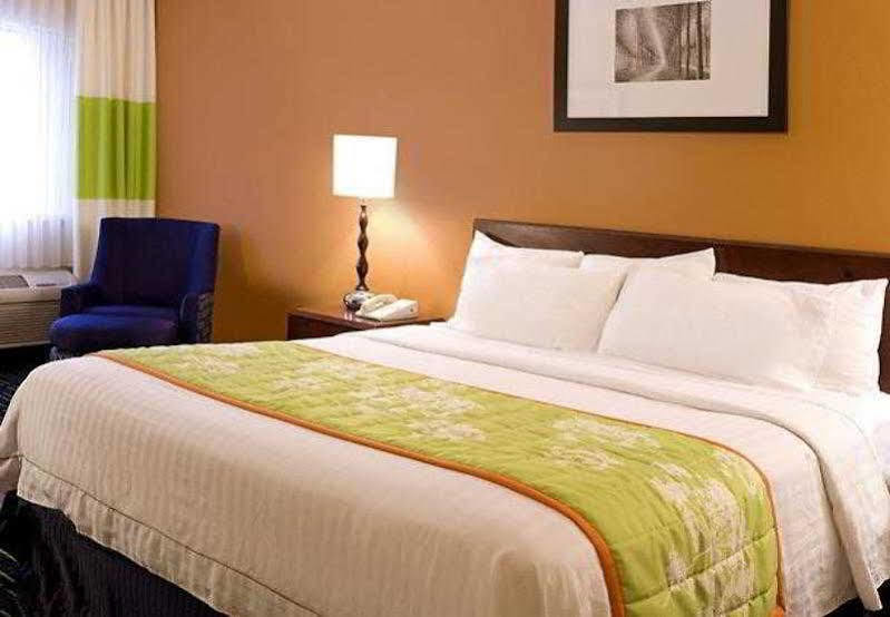 Fairfield By Marriott Inn & Suites Raynham Middleborough/Plymouth Bagian luar foto
